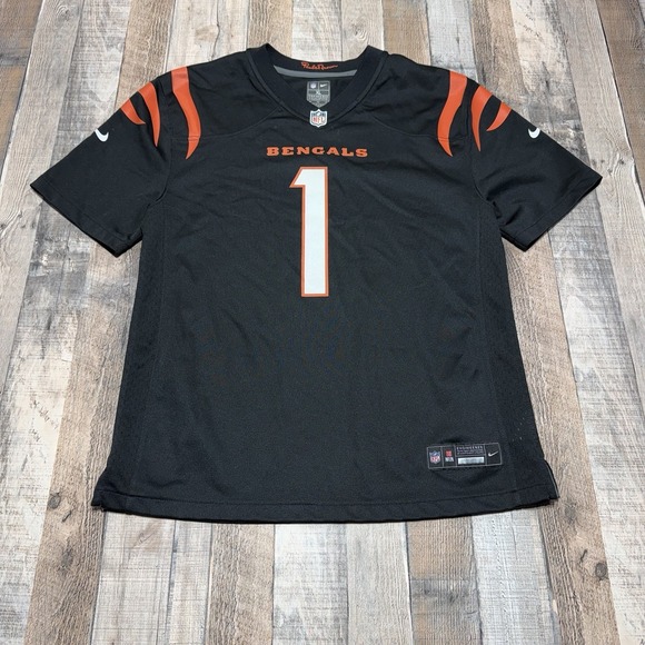 Nike Other - Youth Cincinnati Bengals #1 Ja'marr Chase Size XL Black Stitched NFLPA On Field